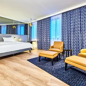 Radisson Blu Hotel, Centre 4* Kyiv